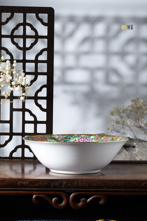 古玩陶瓷創匯?金地粉彩百花不落地紋大碗拍賣，當前價格2500元