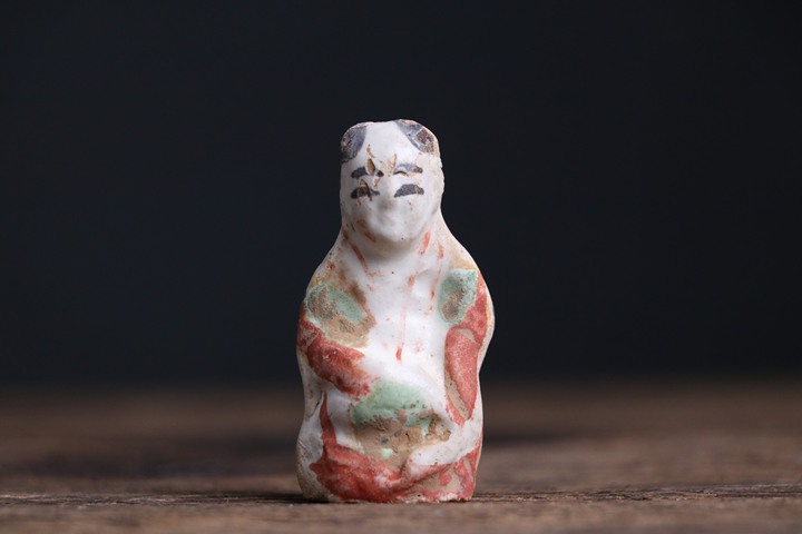 古玩陶瓷元代，紅綠彩人物造像拍賣，當前價格550元