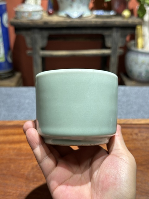 古玩陶瓷清代中期豆青青花夾白香爐拍賣,當前價格8800元