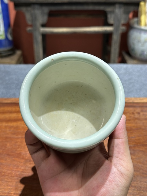 古玩陶瓷清代中期豆青青花夾白香爐拍賣,當前價格8800元