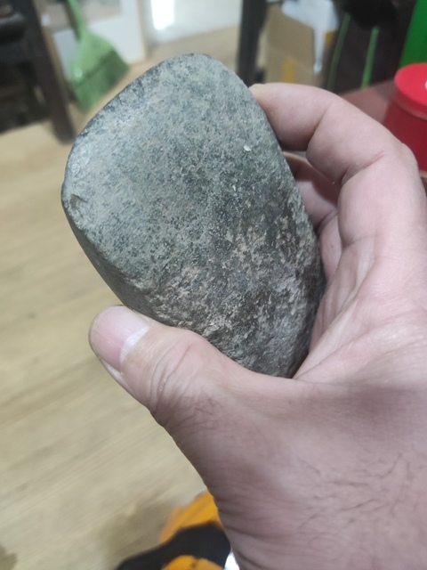 古玩玉器文化期石斧拍賣,當前價格228元