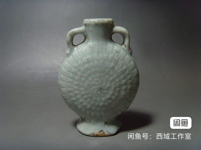 古玩陶瓷青釉鼻煙壺拍賣,當前價格550元