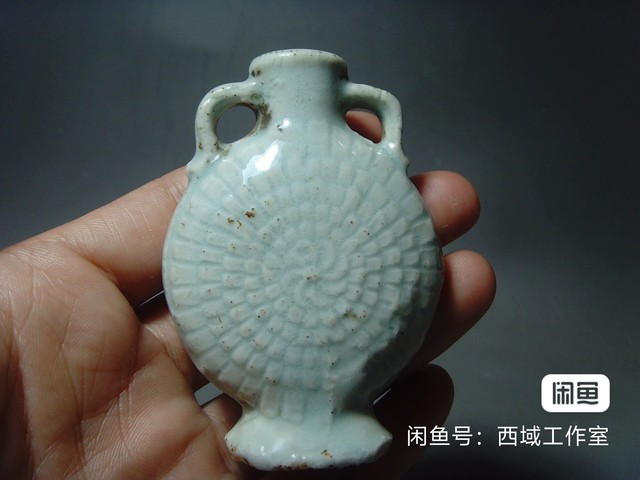 古玩陶瓷青釉鼻煙壺拍賣,當前價格550元