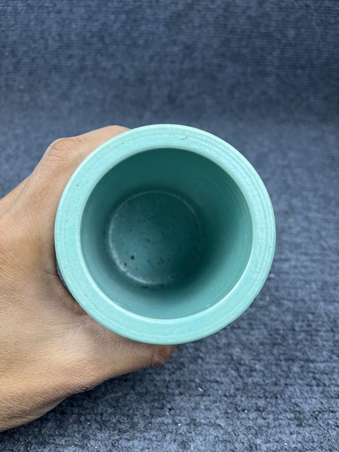 古玩陶瓷松石綠釉雕瓷筆筒拍賣，當前價格7888元