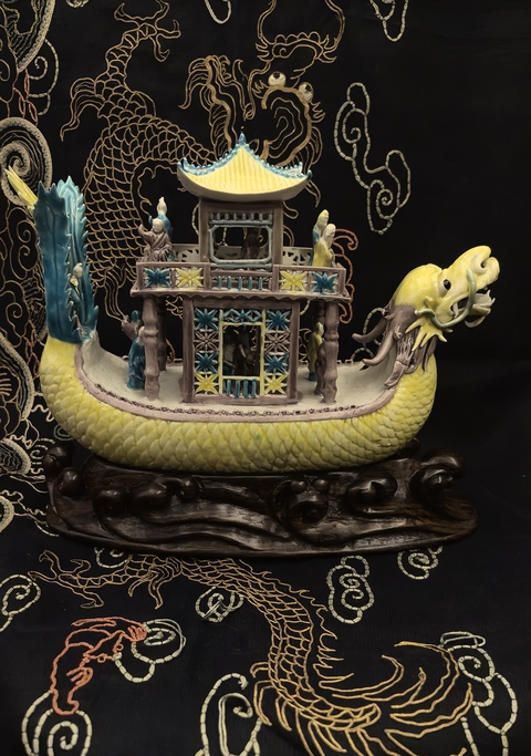 古玩陶瓷清末民初素三彩龍船拍賣,當(dāng)前價(jià)格16888元