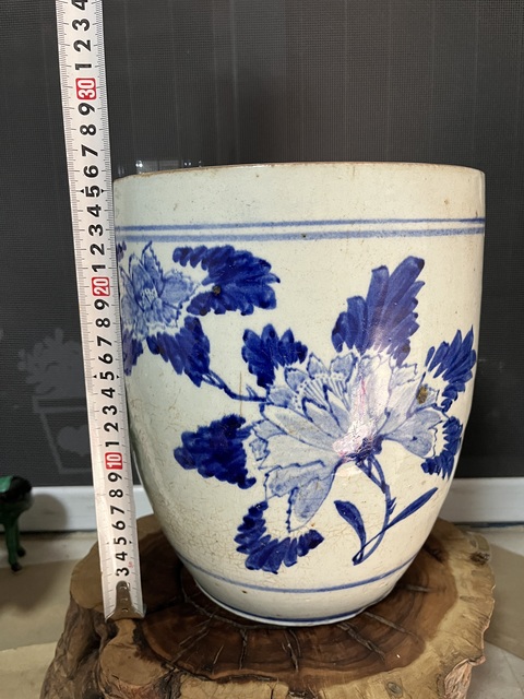 古玩陶瓷民國(guó)青花花卉詩(shī)文畫缸拍賣，當(dāng)前價(jià)格688元