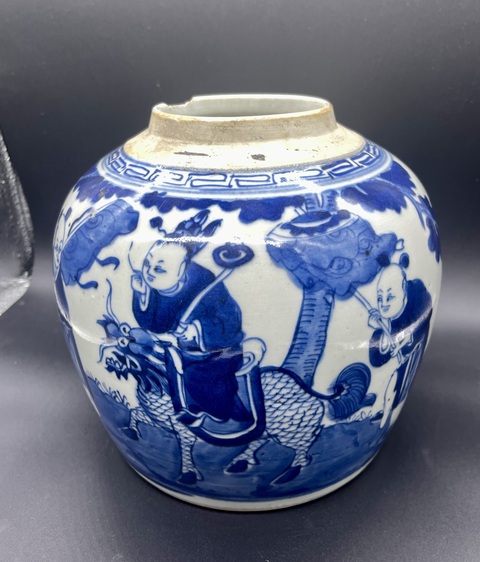 古玩陶瓷清中期青花人物麒麟送子紋罐拍賣，當前價格2888元