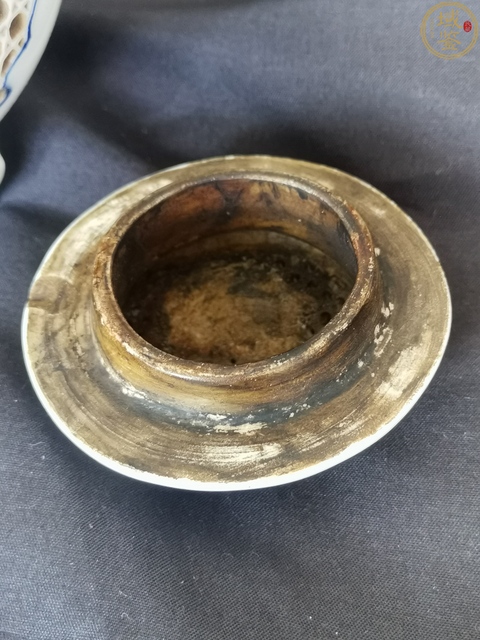 古玩陶瓷晚清民國·青花石榴鏤空獸足熏爐拍賣，當前價格1480元