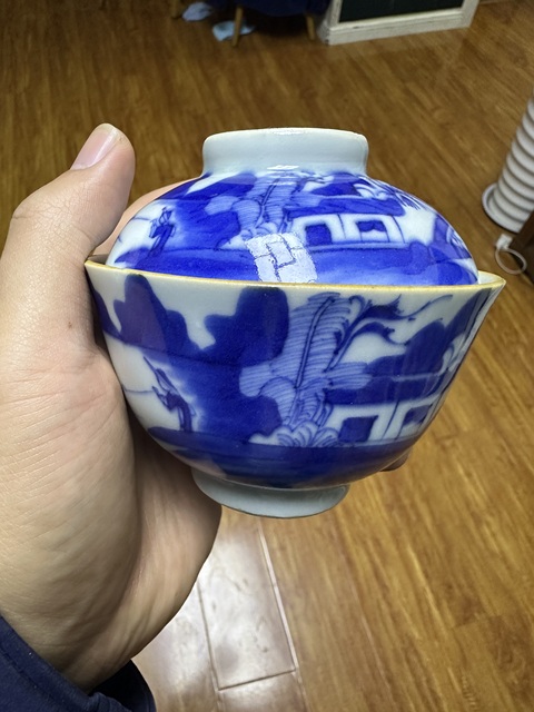 古玩陶瓷清中期山水詩紋青花蓋碗拍賣，當(dāng)前價(jià)格4580元