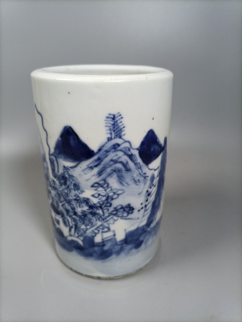古玩陶瓷晚清青花山水人物紋筆筒拍賣,當前價格2980元