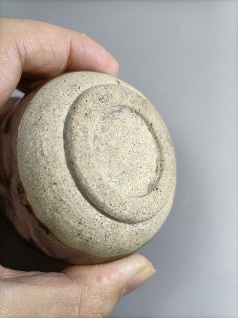 古玩陶瓷清褐釉獅紋水盂拍賣,當前價格708元