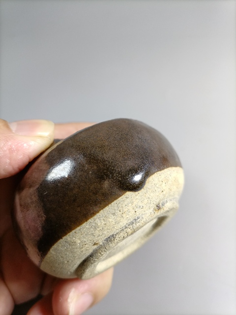 古玩陶瓷清褐釉獅紋水盂拍賣,當前價格708元