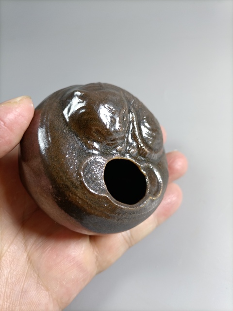 古玩陶瓷清褐釉獅紋水盂拍賣,當前價格708元
