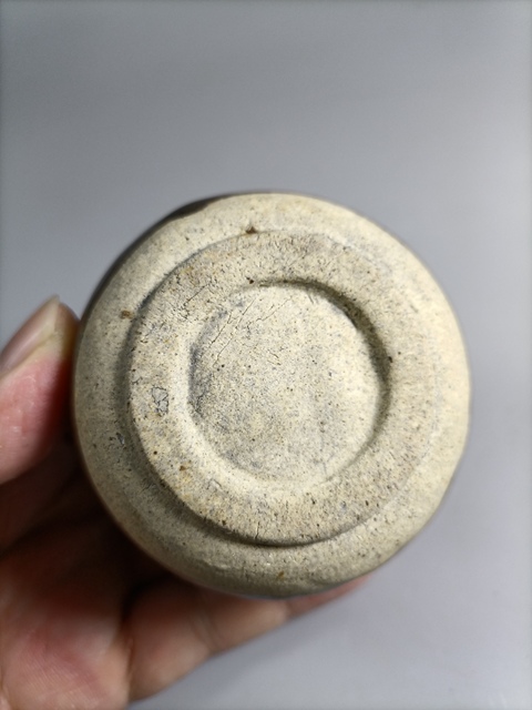 古玩陶瓷清褐釉獅紋水盂拍賣,當前價格708元