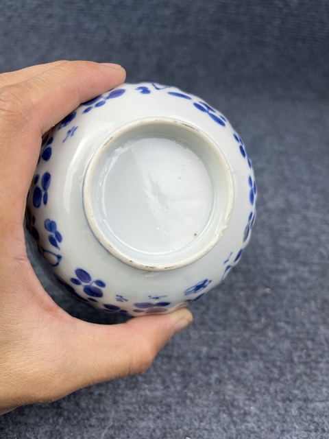 古玩陶瓷康熙青花花卉紋瓜棱碗拍賣,當前價格2888元