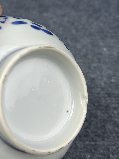 古玩陶瓷康熙青花花卉紋瓜棱碗拍賣,當前價格2888元