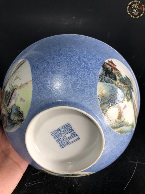 古玩陶瓷民國·藍地軋道開窗粉彩山水人物紋碗拍賣,當前價格3300元
