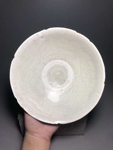 古玩陶瓷精品(宋元)影青釉刻花紋大碗拍賣,當前價格920元