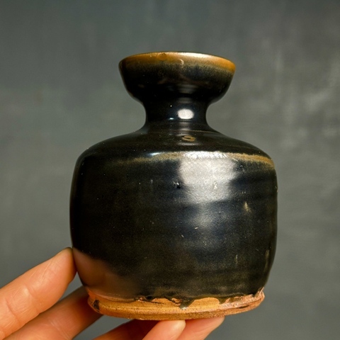 磁州窯 磁州窯 白掻落し唐草文瓶 – Cizhou ware “scraping” | 陶磁