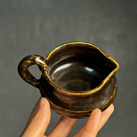 古玩陶瓷明代磁州窯褐釉執壺拍賣,當前價格4600元