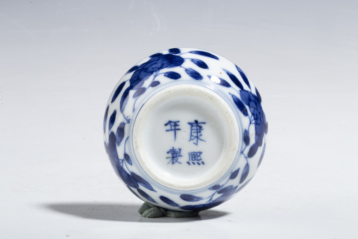 古玩陶瓷晚清·青花花鳥紋印泥盒拍賣，當前價格2600元