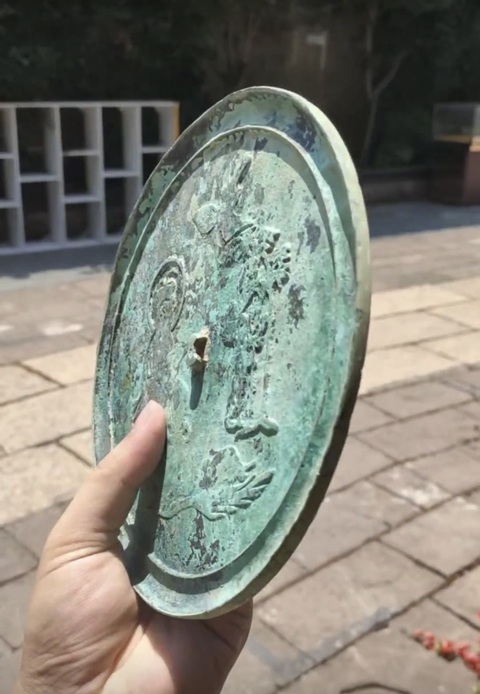 古玩銅器(帶保真卡)龜鶴仙人鏡拍賣,當前價格3555元