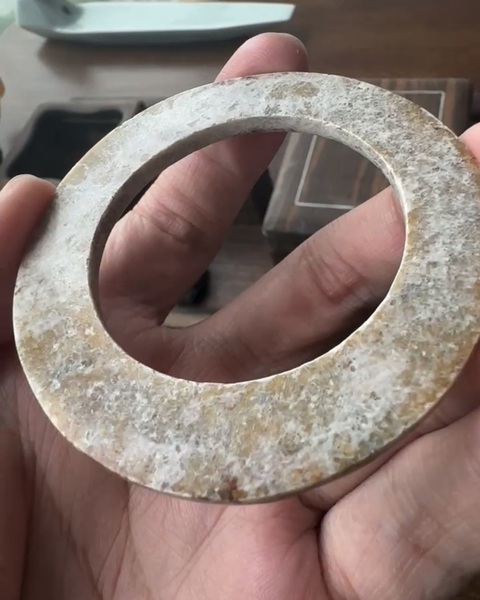 古玩玉器阿良味道玉環(huán) 透光 刻符玉環(huán) 硬料拍賣，當(dāng)前價格30000元