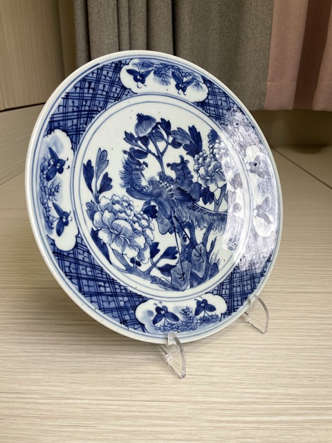 古玩陶瓷清中期 精品青花洞石雙鳳穿牡丹花蝶紋盤拍賣,當前價格3500元