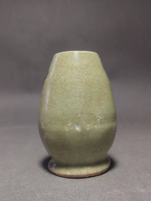 古玩陶瓷元代龍泉青瓷大吉瓶拍賣,當前價格2000元