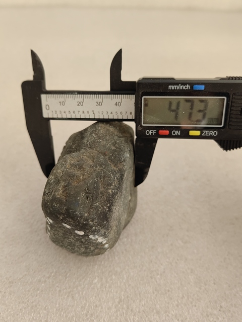 古玩玉器天然翡翠原石料拍賣,當前價格260元