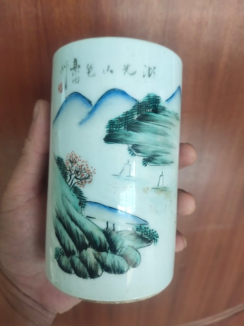 古玩陶瓷粉彩人物蓋盅拍賣，當前價格8600元