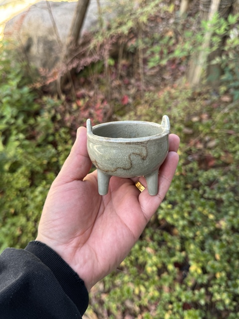 古玩陶瓷龍泉青瓷鼎式爐拍賣,當前價格13800元