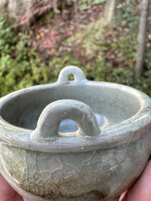 古玩陶瓷龍泉青瓷鼎式爐拍賣,當前價格13800元