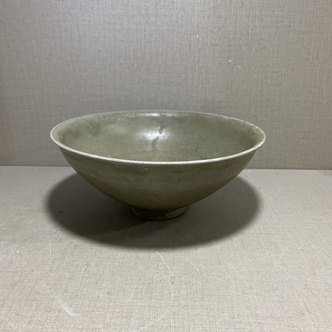 古玩陶瓷龍泉青瓷斗笠碗拍賣，當前價格2800元