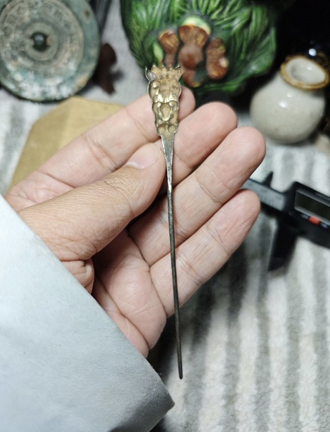 古玩雜項(xiàng)清中期銀發(fā)簪子拍賣(mài)，當(dāng)前價(jià)格277元