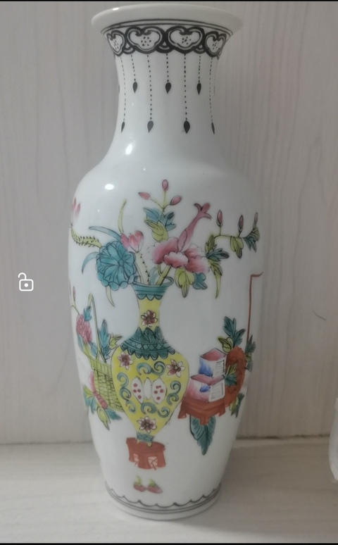 古玩陶瓷粉彩博古圖撇口瓶拍賣，當前價格2800元