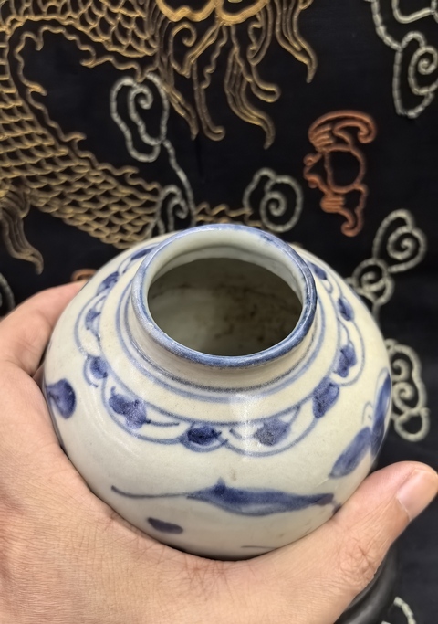 古玩陶瓷萬歷青花花鳥紋蓋罐拍賣,當前價格8888元