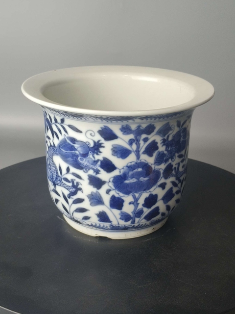 古玩陶瓷花間龍紋青花花盆拍賣,當(dāng)前價格2168元