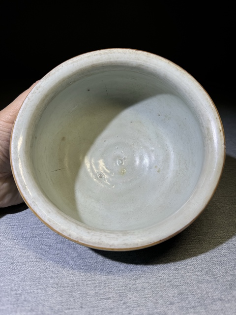古玩陶瓷清代順治青花洞石琵琶花卉紋羅漢香爐順治青花瓷器拍賣，當前價格2300元