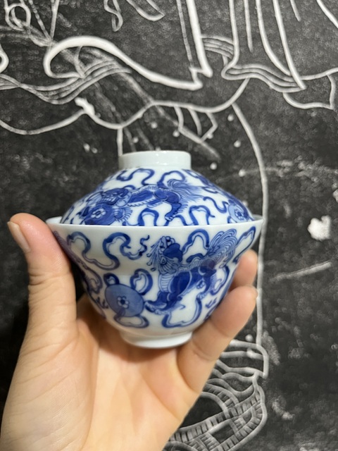 古玩陶瓷青花獅子滾繡球紋蓋碗拍賣,當前價格5500元