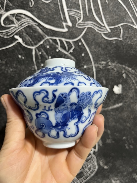 古玩陶瓷青花獅子滾繡球紋蓋碗拍賣,當前價格5500元