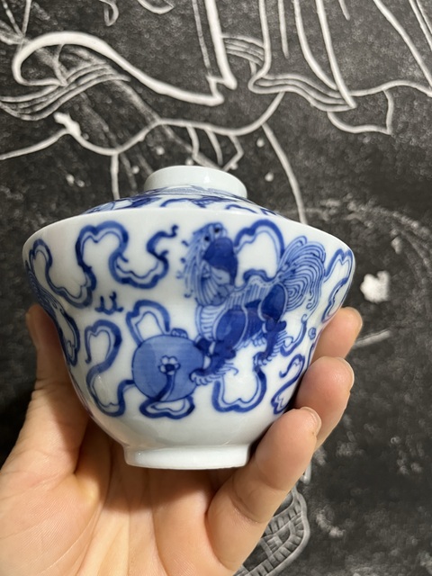 古玩陶瓷青花獅子滾繡球紋蓋碗拍賣,當前價格5500元