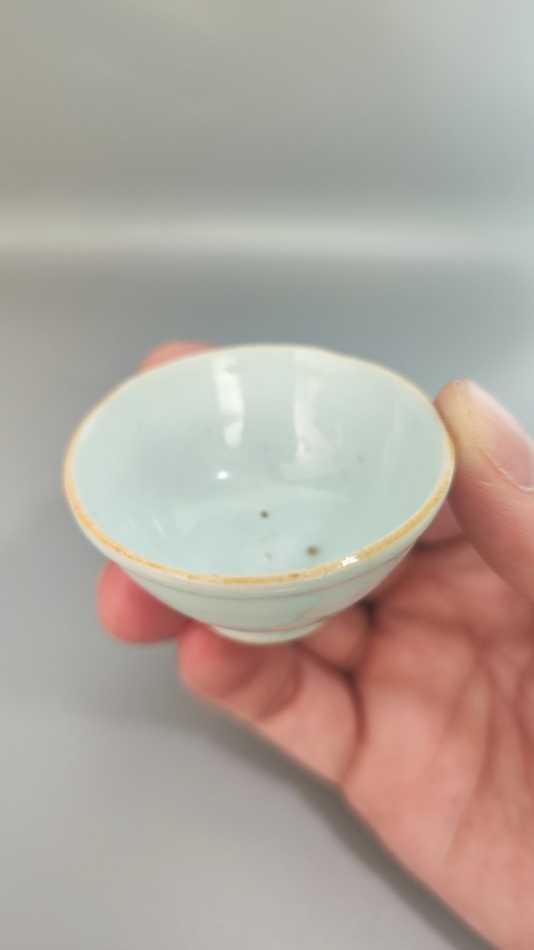 古玩陶瓷清早期甜白釉小杯拍賣，當前價格380元