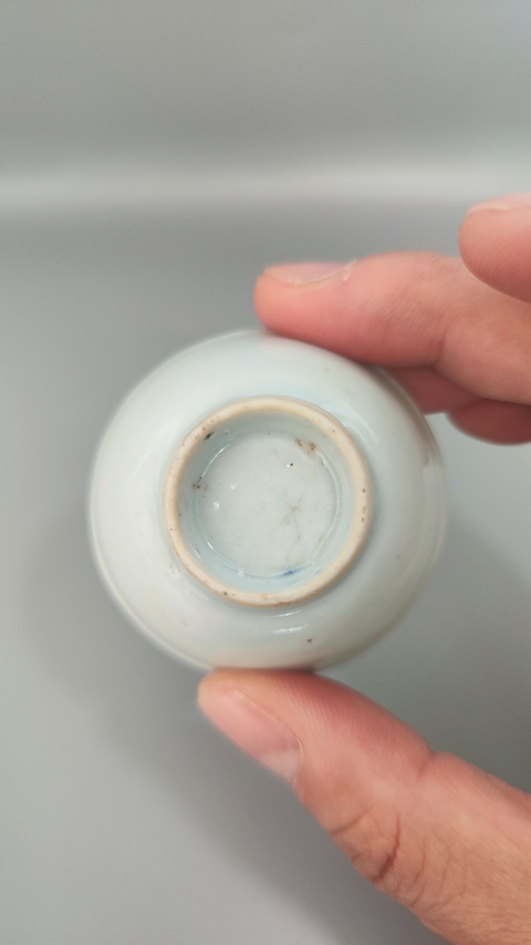古玩陶瓷清早期甜白釉小杯拍賣，當前價格380元