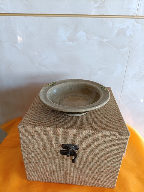 古玩陶瓷元代龍泉青瓷褐彩折沿洗拍賣,當前價格298元