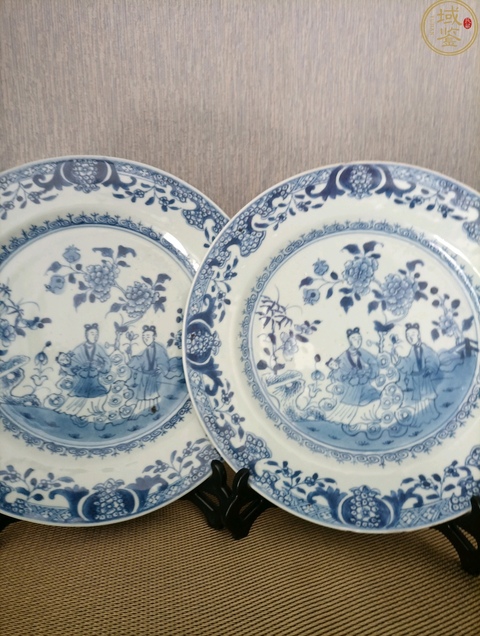 古玩陶瓷清早·青花仕女嬰戲紋折沿盤一對拍賣,當前價格5555元