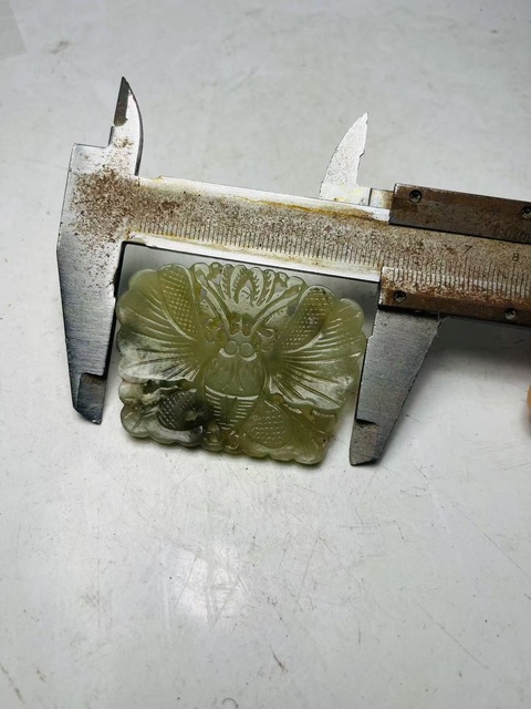 古玩玉器和田玉雕“蝴蝶佩”拍賣,當前價格299元
