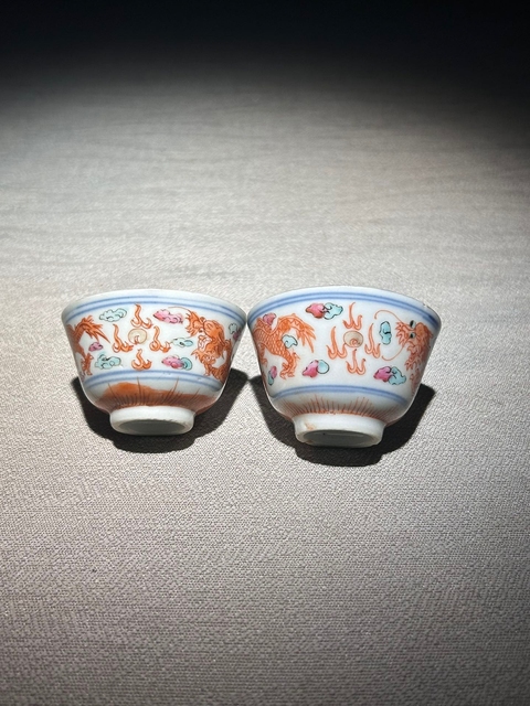 古玩陶瓷青花礬紅彩趕珠龍紋杯拍賣，當前價格2000元