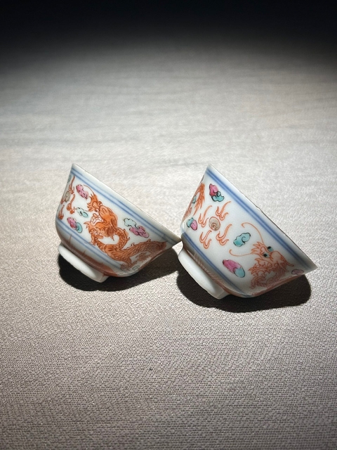 古玩陶瓷青花礬紅彩趕珠龍紋杯拍賣，當前價格2000元