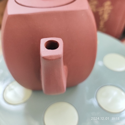 古玩雜項(xiàng)[四方]紫砂壺拍賣(mài)，當(dāng)前價(jià)格380元